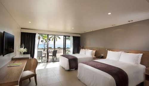Double Queen Guest Room Beachfront with Balcony
