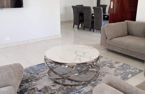 Goromonzi House | The Elite Cottage