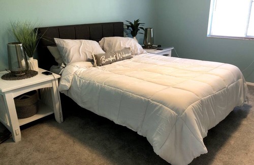 Park East Condo | Enjoy everything Sarasota has to offer! Close to downtown, and gulf beaches.