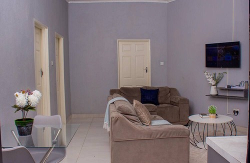 Kariba Apartment | Contemporary one-bedroom apartment in Kariba Heights - 2382