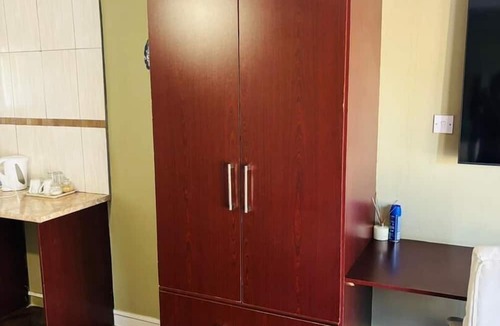 Kwekwe Apartment | Studio in Golden Acres – Kwekwe - 2371