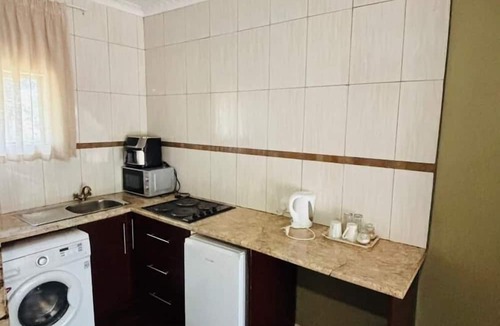 Kwekwe Apartment | Studio in Golden Acres – Kwekwe - 2371