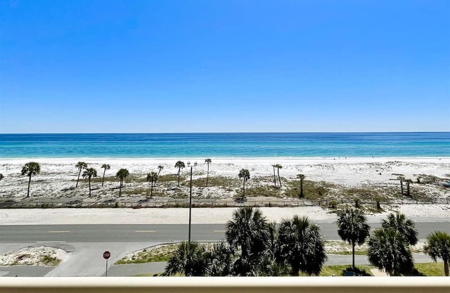 Sabine Yacht Racquet Club 