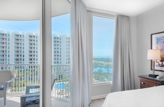 Palms Resort 